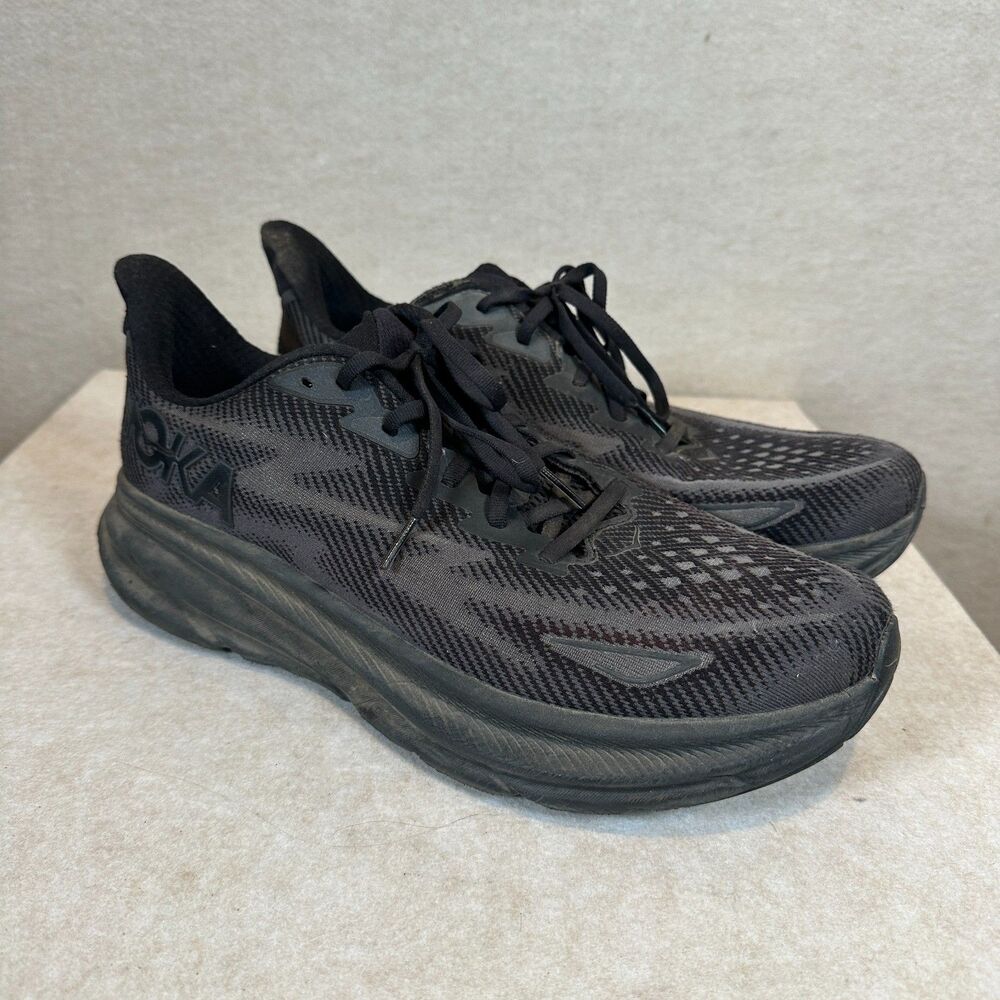 HOKA Clifton 9 Triple Black Running Shoes Mens 11.5 D 1127895 BBLC
